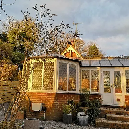 Easytoostay Paygate Cottage Brenchley Exterior photo